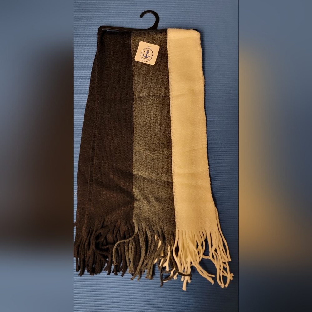 Yacht and smith scarf. Black,White,&Gray